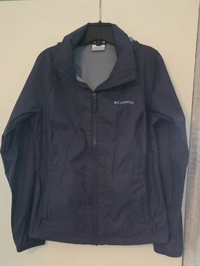 Columbia Navy Blue Packable Windbreaker Jacket